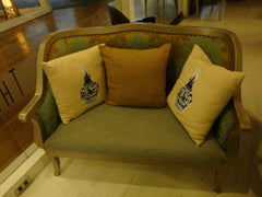 Love seat